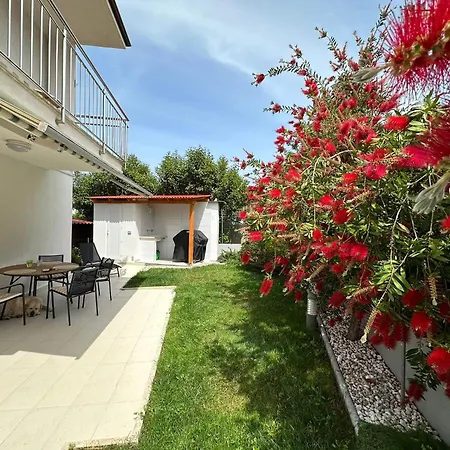 Borik Lea Apartman *